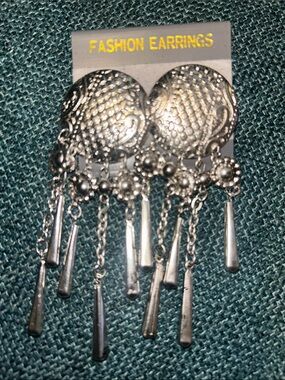 Vintage Silver Dangle Earrings with Textured Discs and Chains